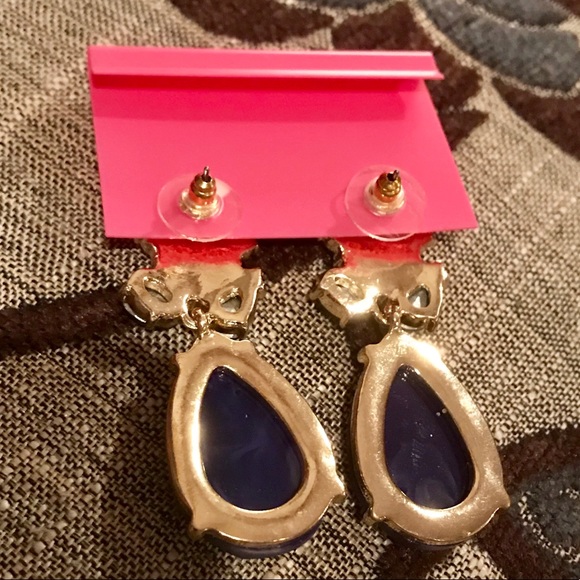 💙BETSEY JOHNSON TEARDROP EARRINGS💙 - Picture 4 of 7